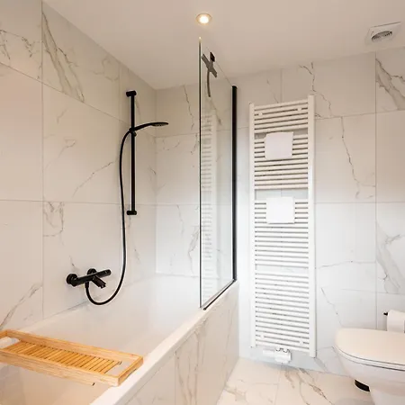 Spacious Penthouse For 8 People In The Centre